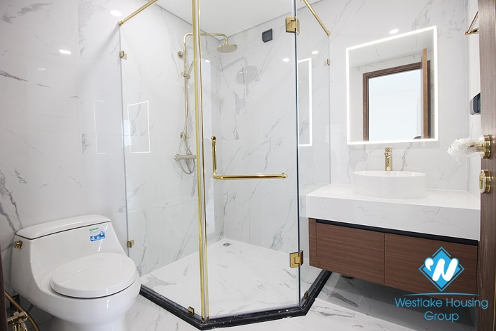 Unfurnished duplex apartment in Sunshine City for rent